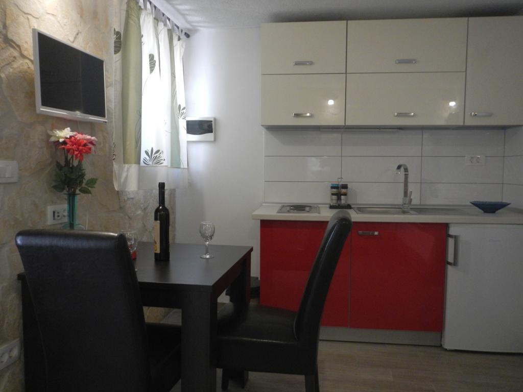 Apartments Valter Tisno Luaran gambar